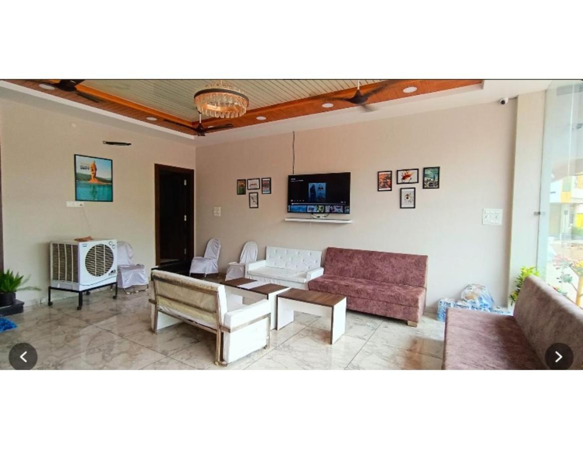 Hotel Shri Nivasa Inn, Kothi Godarpura Luaran gambar