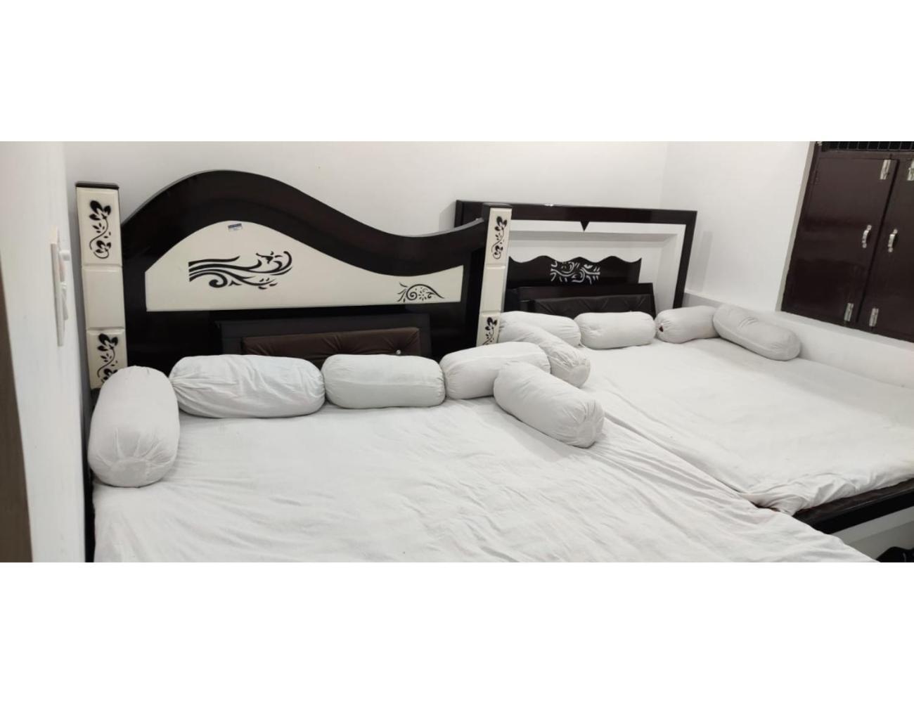 Hotel Shri Nivasa Inn, Kothi Godarpura Luaran gambar